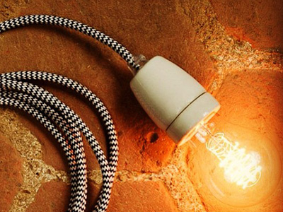 Douille de lampe en porcelaine