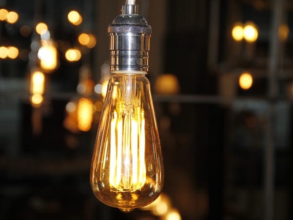 Éclairage et accessoires vintage de qualité supérieure pour la décoration de la maison et du jardin. Éclairage DIY